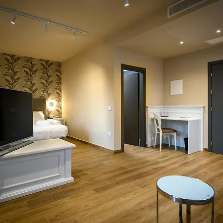 Hotel Campiglione 3*