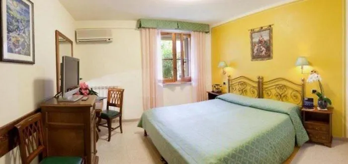 Campiglione Hotel 3*