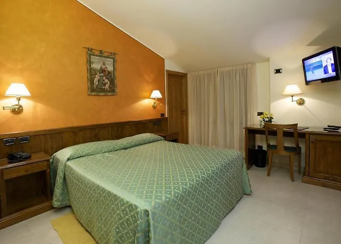 Hotel Campiglione 3*